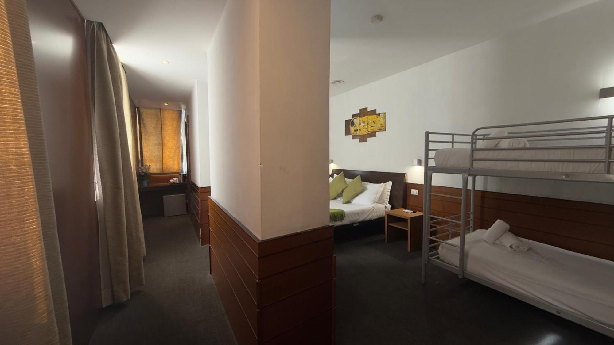 Romalive Hotel エクステリア 写真